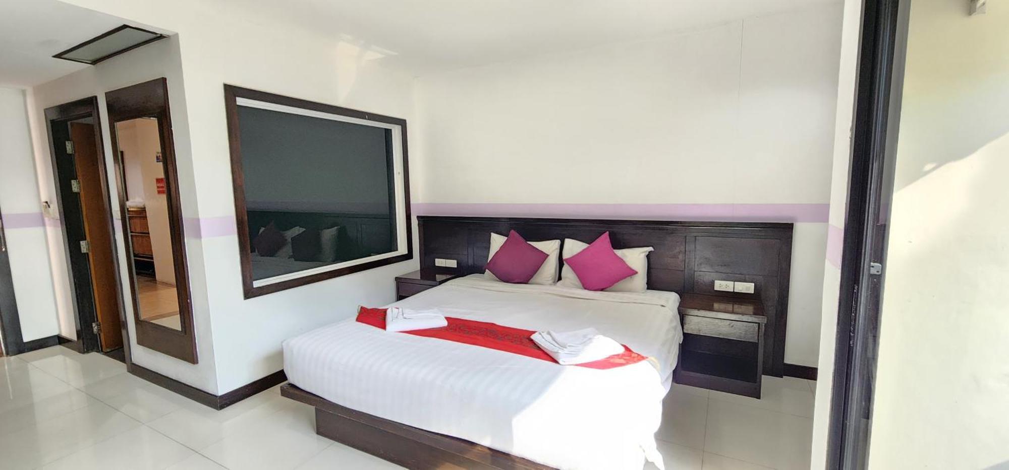 Hotel D C Patong Exterior foto