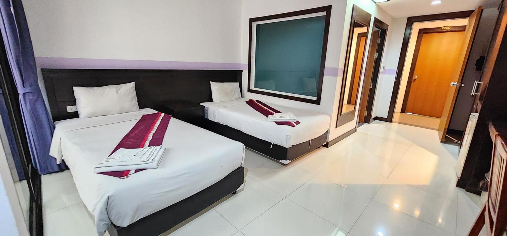 Hotel D C Patong Exterior foto