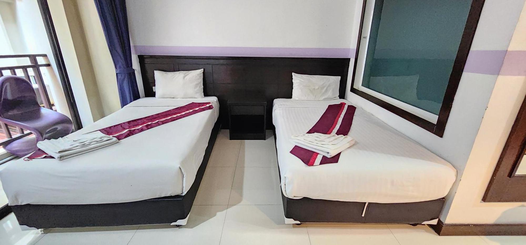 Hotel D C Patong Exterior foto