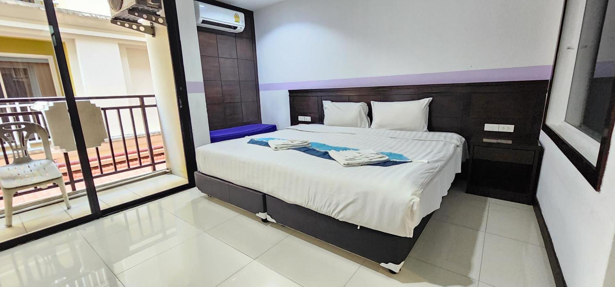 Hotel D C Patong Exterior foto