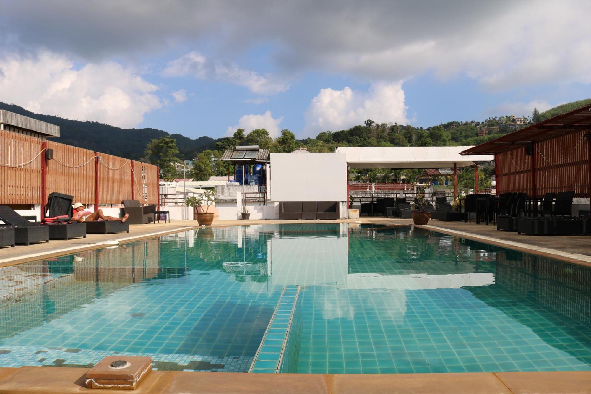 Hotel D C Patong Exterior foto